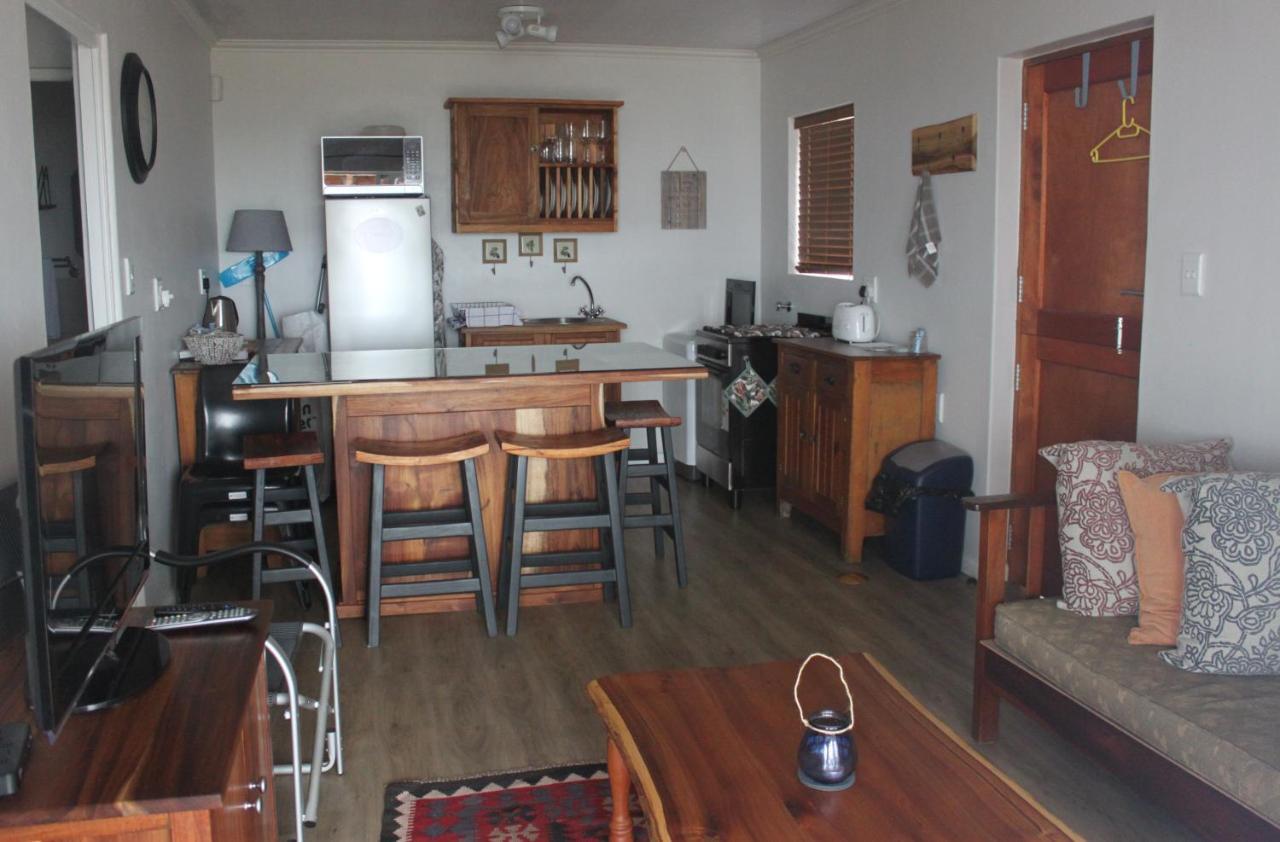 Seester Accommodation Lambert's Bay Room photo